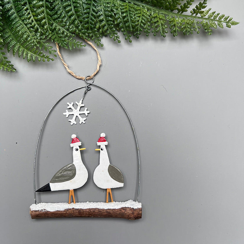 chatting festive seagulls