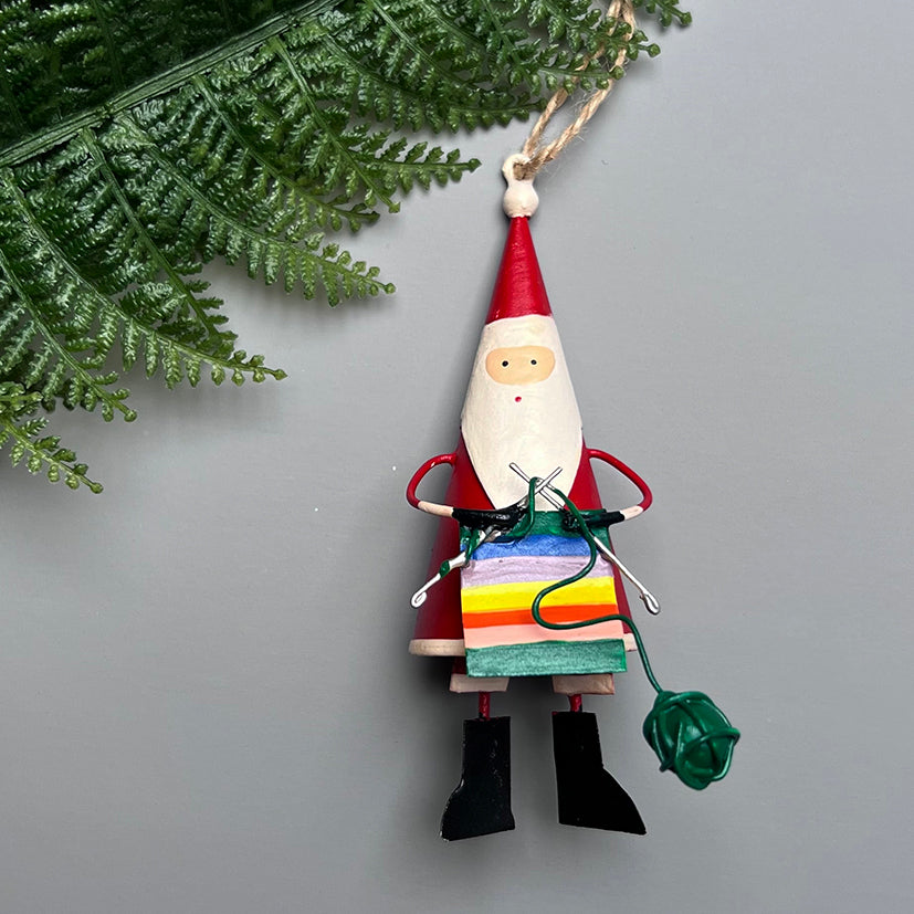 knitting santa decoration