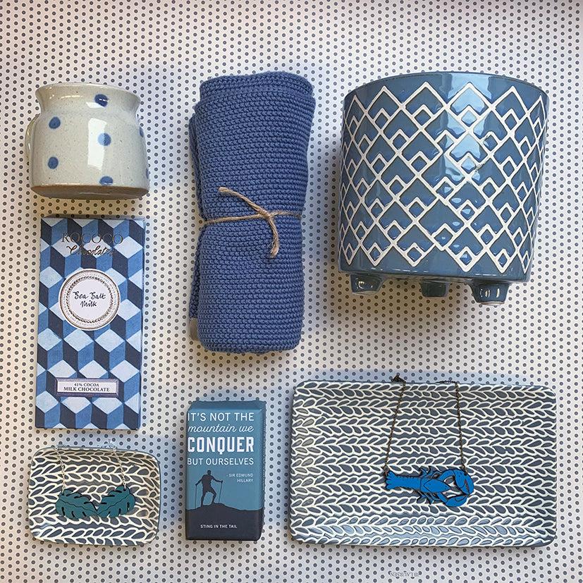 Ceramic loop dish