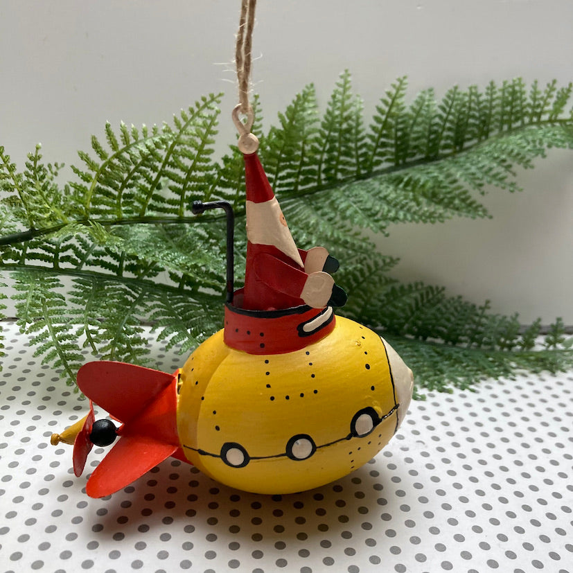 Submarine Santa