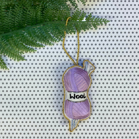 Ball of wool decoration